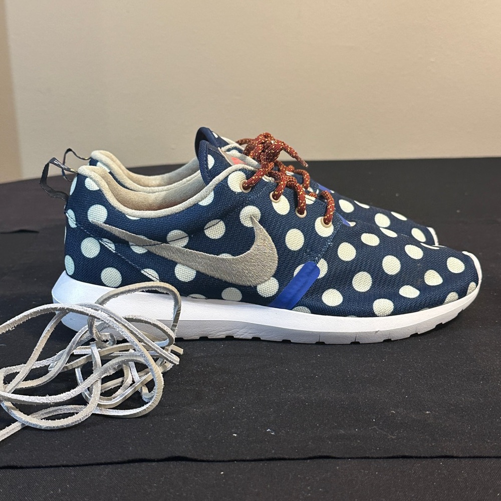 Rare 2013 Nike Roshe Run “City Pack” NYC Size 10.5